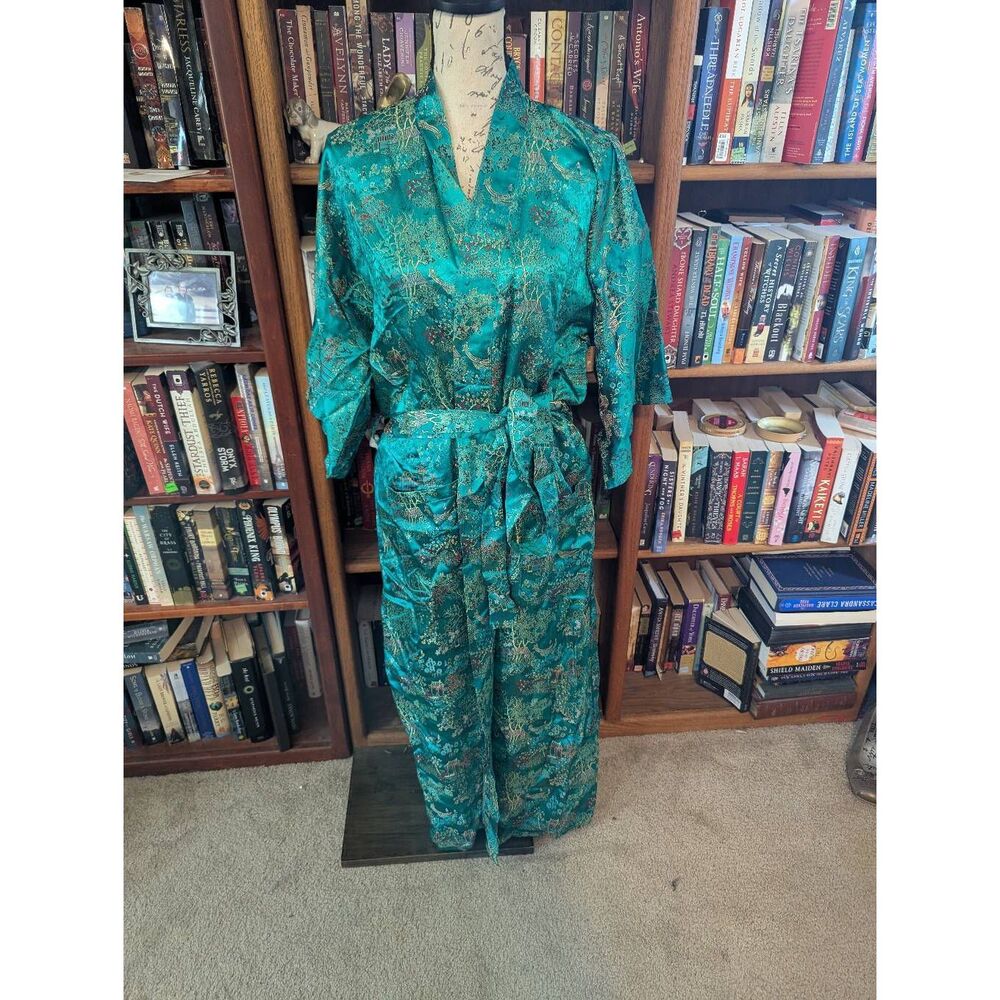 Vintage One Size Women’s Turquoise Japanese Belted Kimono Print Robe